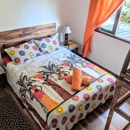 Khululekani - Durban Rasta Hide Out Backpackers ภายนอก รูปภาพ