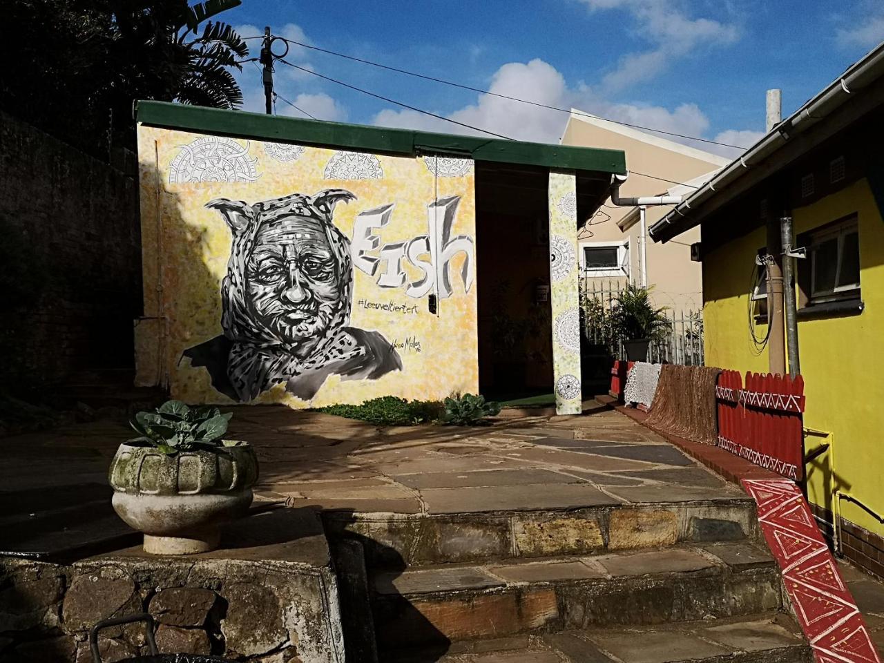 Khululekani - Durban Rasta Hide Out Backpackers ภายนอก รูปภาพ