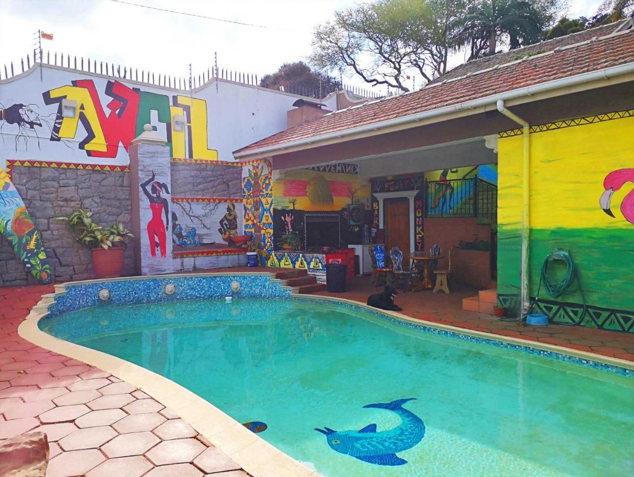 Khululekani - Durban Rasta Hide Out Backpackers ภายนอก รูปภาพ